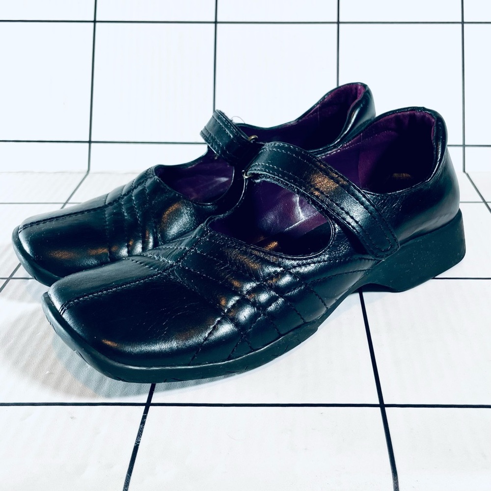 Vintage 1990’s Kenneth Cole Reaction Black Leather Mary Janes with Strap - 7